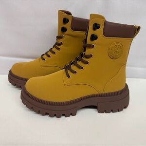 Women’s GuangDong Dark Tan/Brown Combat Boots, size 39